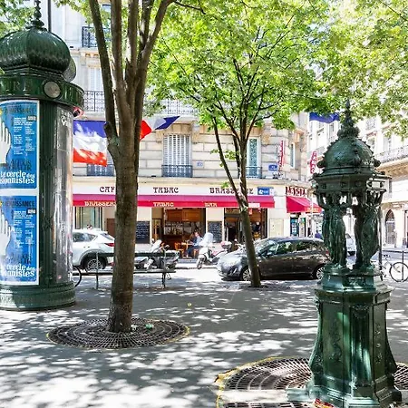 Opulent Blues In Batignolles Apartment