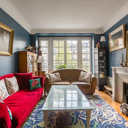 Opulent Blues In Batignolles Apartment